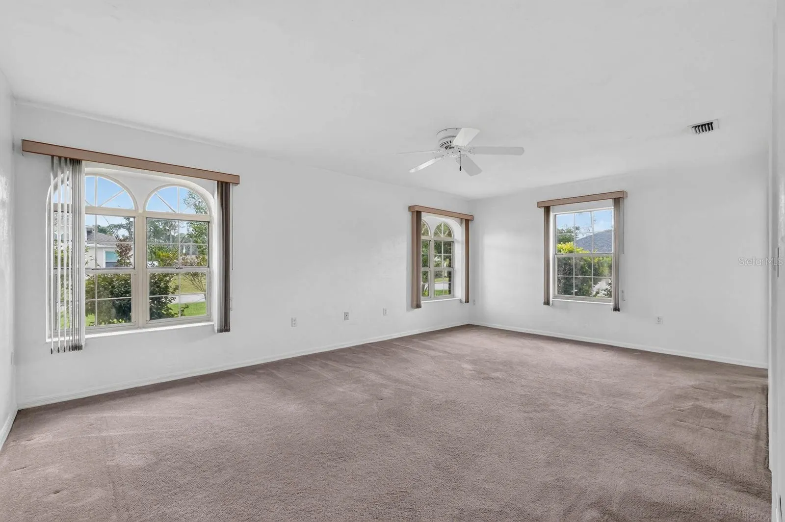 Very large Primary bedroom