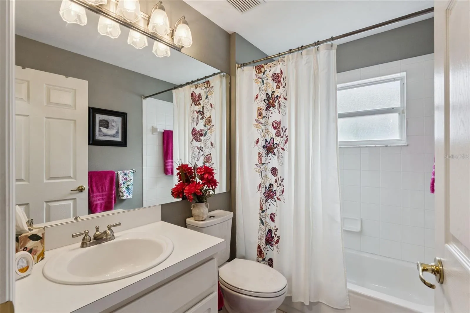 2nd Bathroom