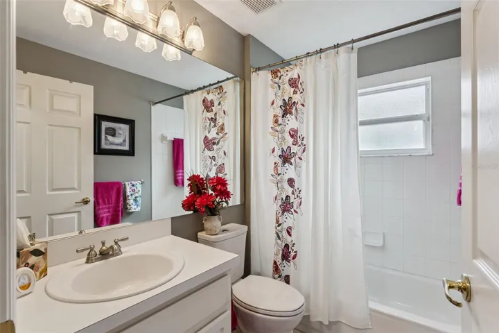 2nd Bathroom
