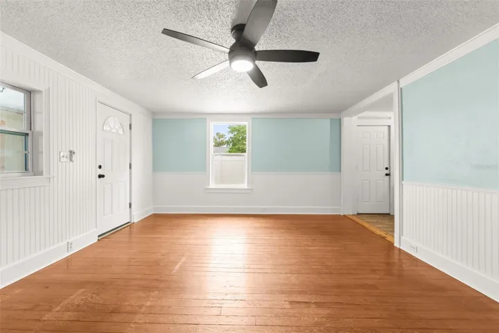 Open Concept Living/Dining Room