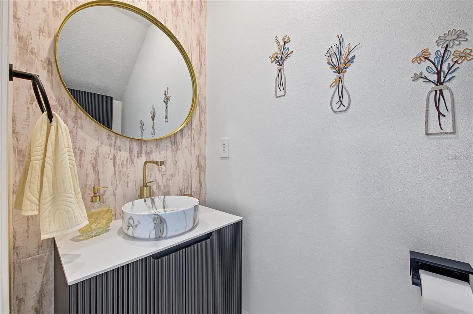 Downstairs Half Bath
