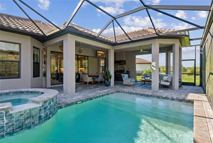 Saltwater pool and spa with shelf