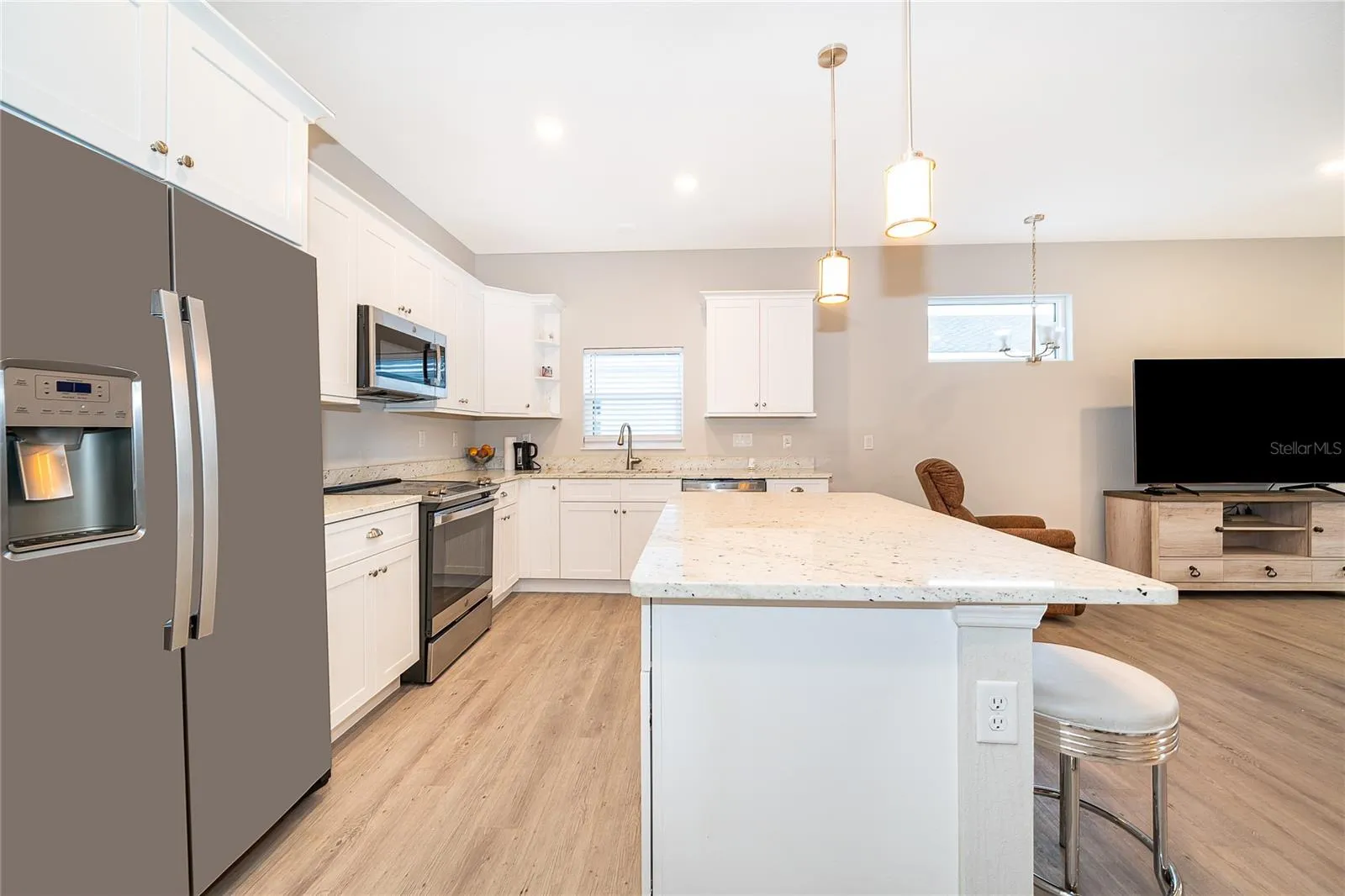 Quartz Counter Tops, Stainless Appliances
