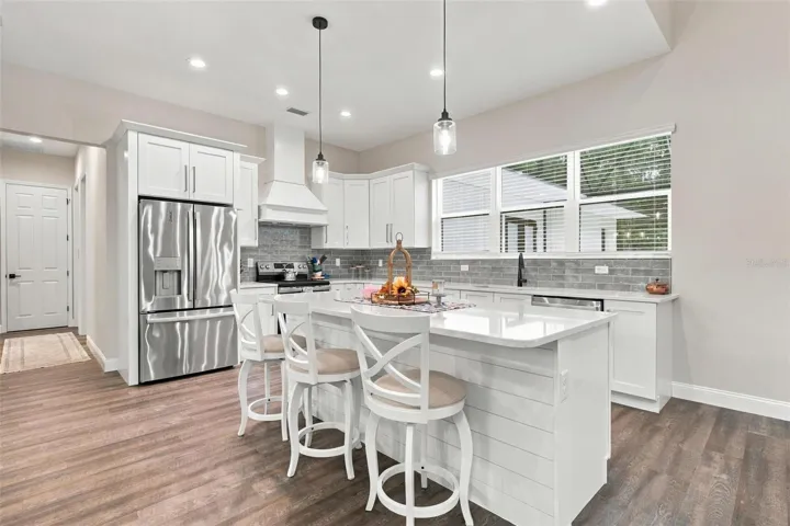 Bright kitchen with stunning quartz tops