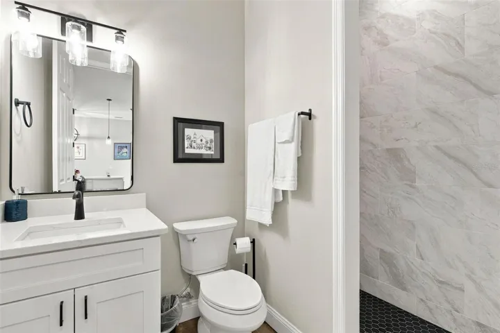Guest House bathroom 2