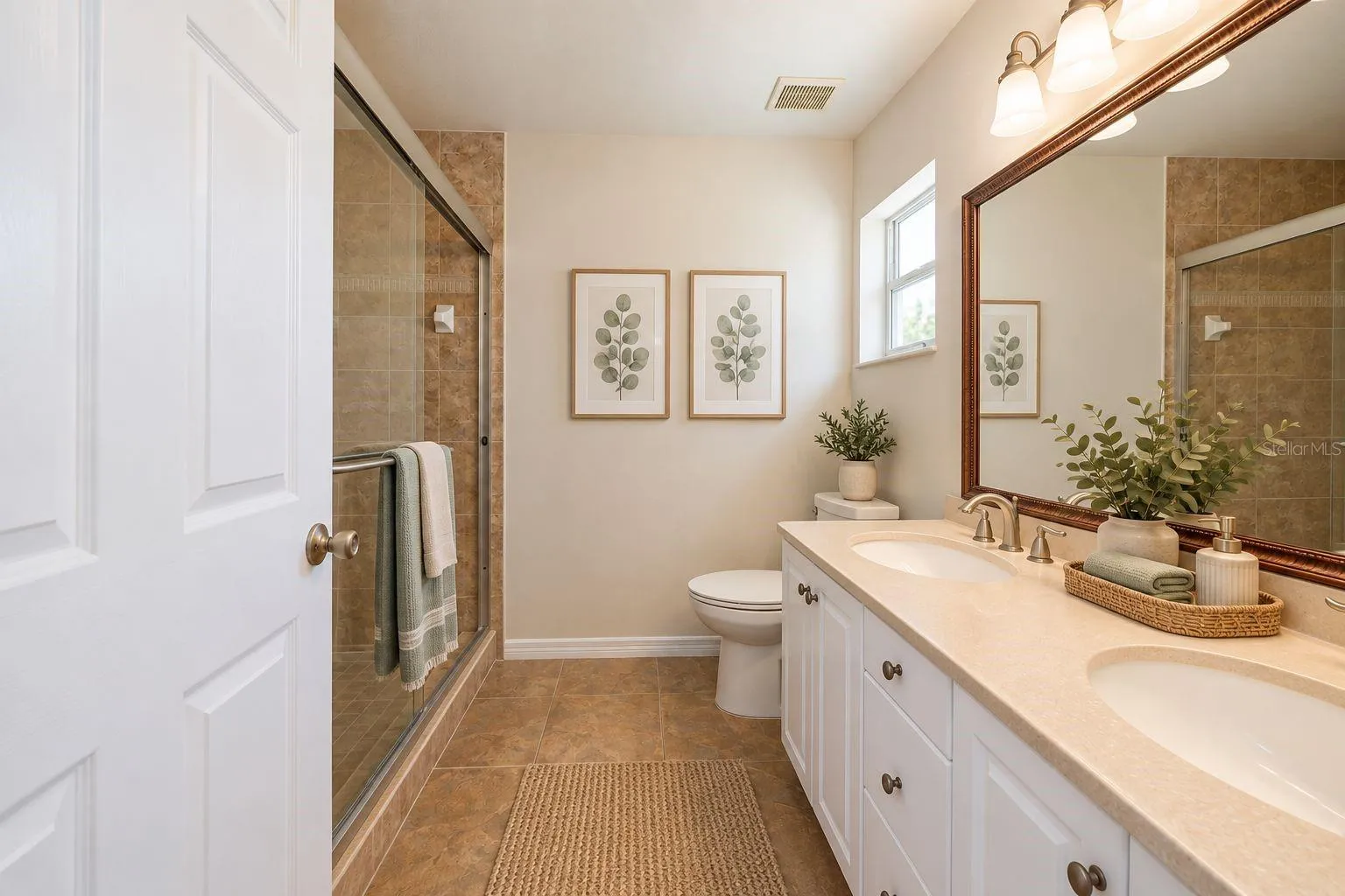 Primary bath staged