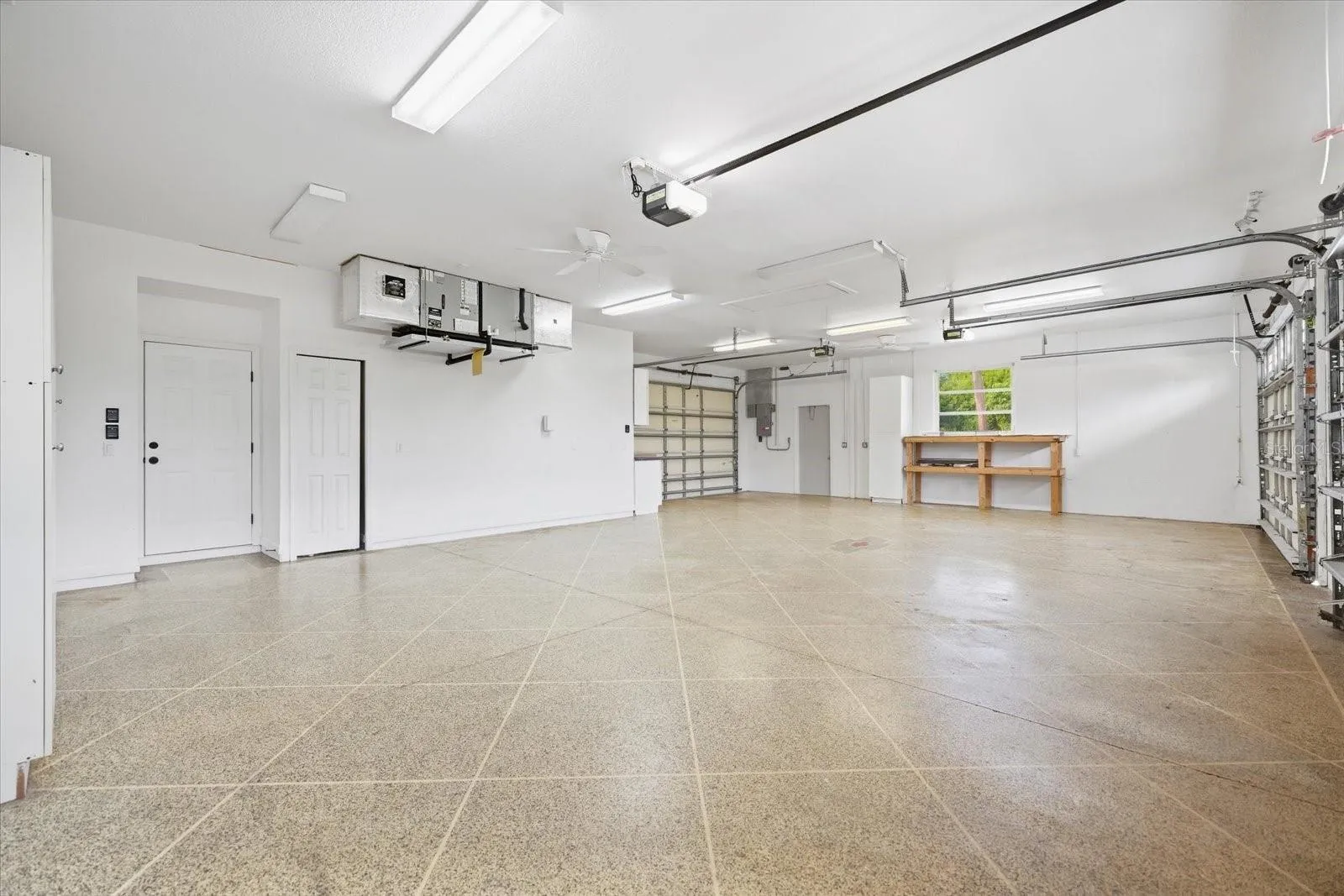 Oversized Tandem Garage