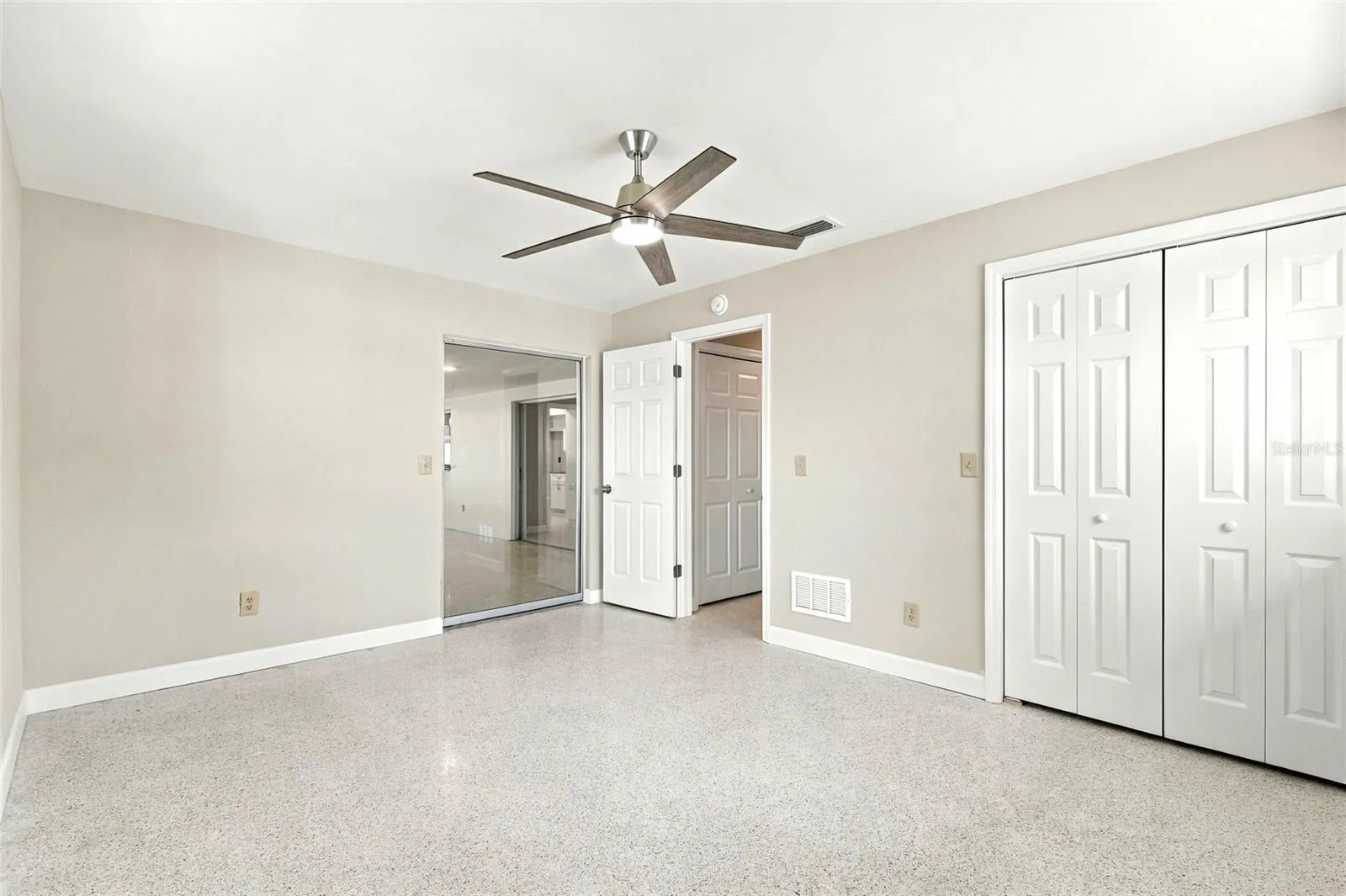 Bedroom 3 - slider to sunroom