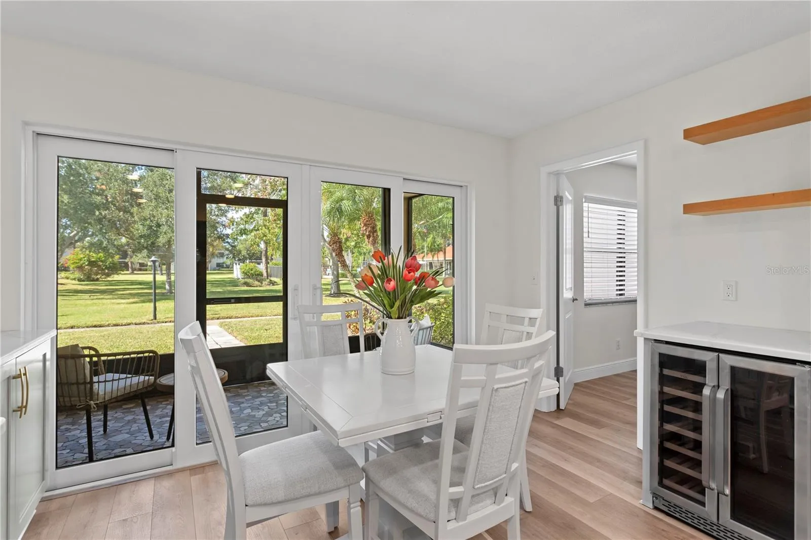 Meals Overlooking Your Green Courtyard