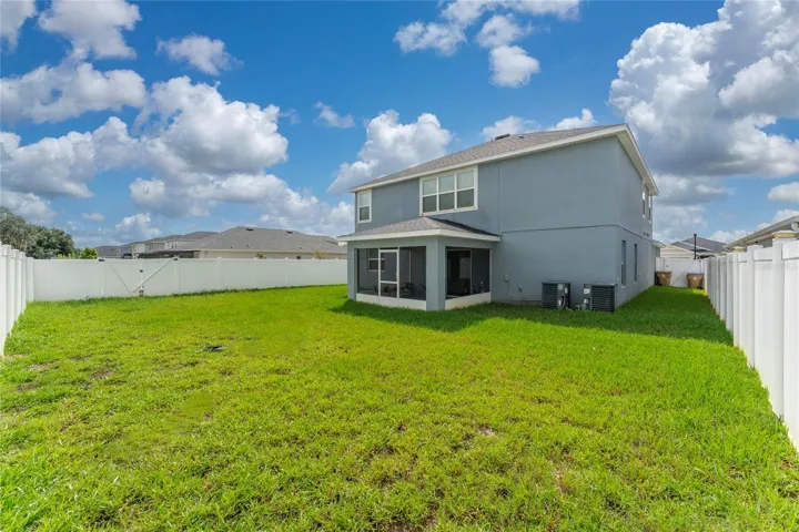 Grand two story Back