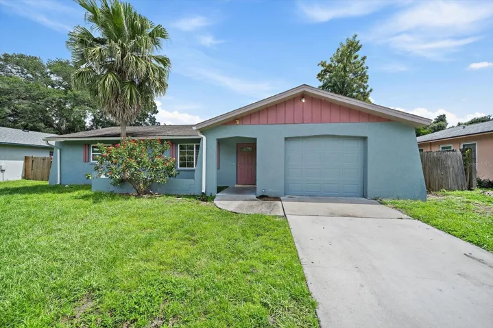 3/2+Garage+Large Lot