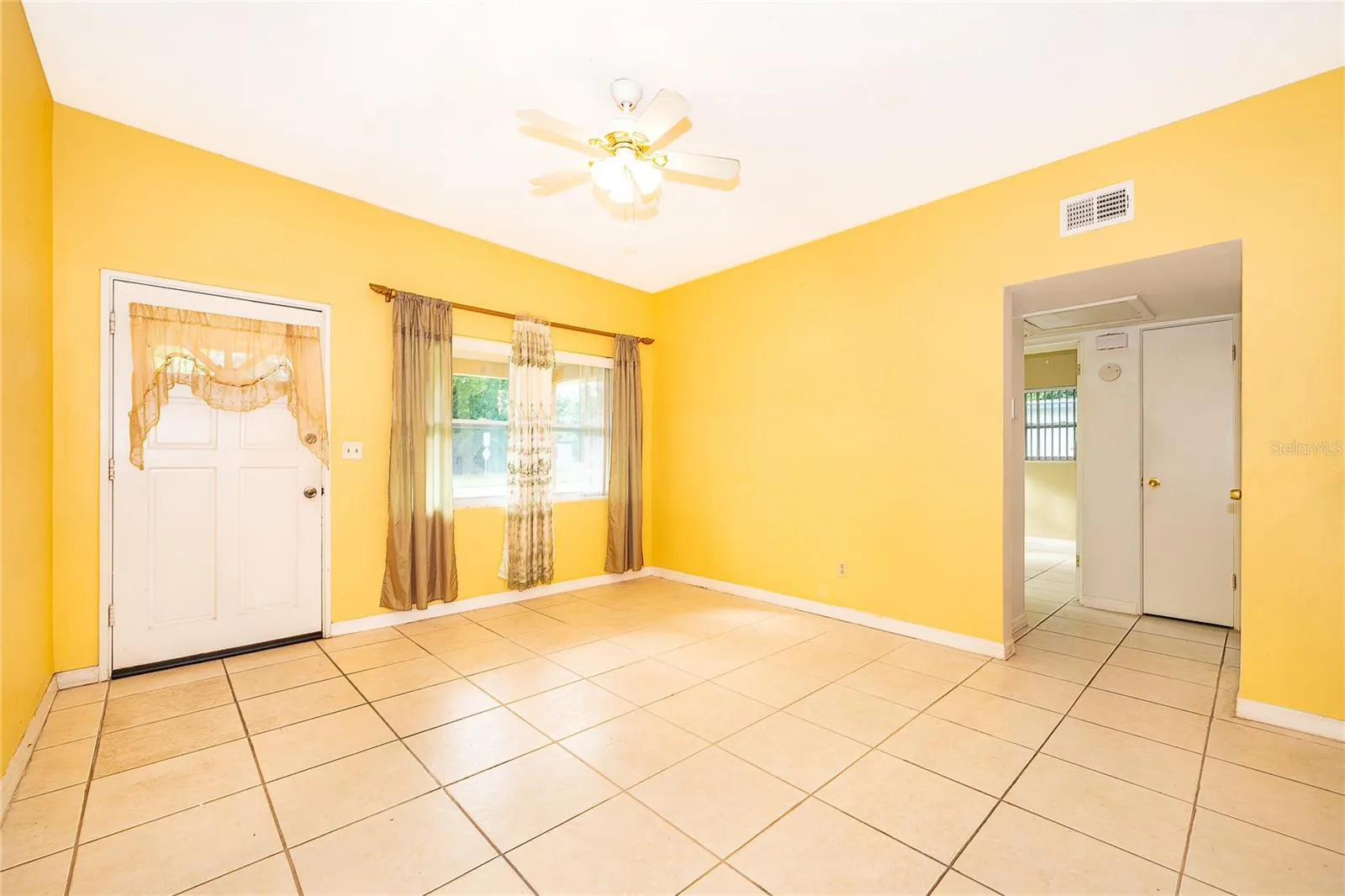 All Ceramic Tile-No Carpet