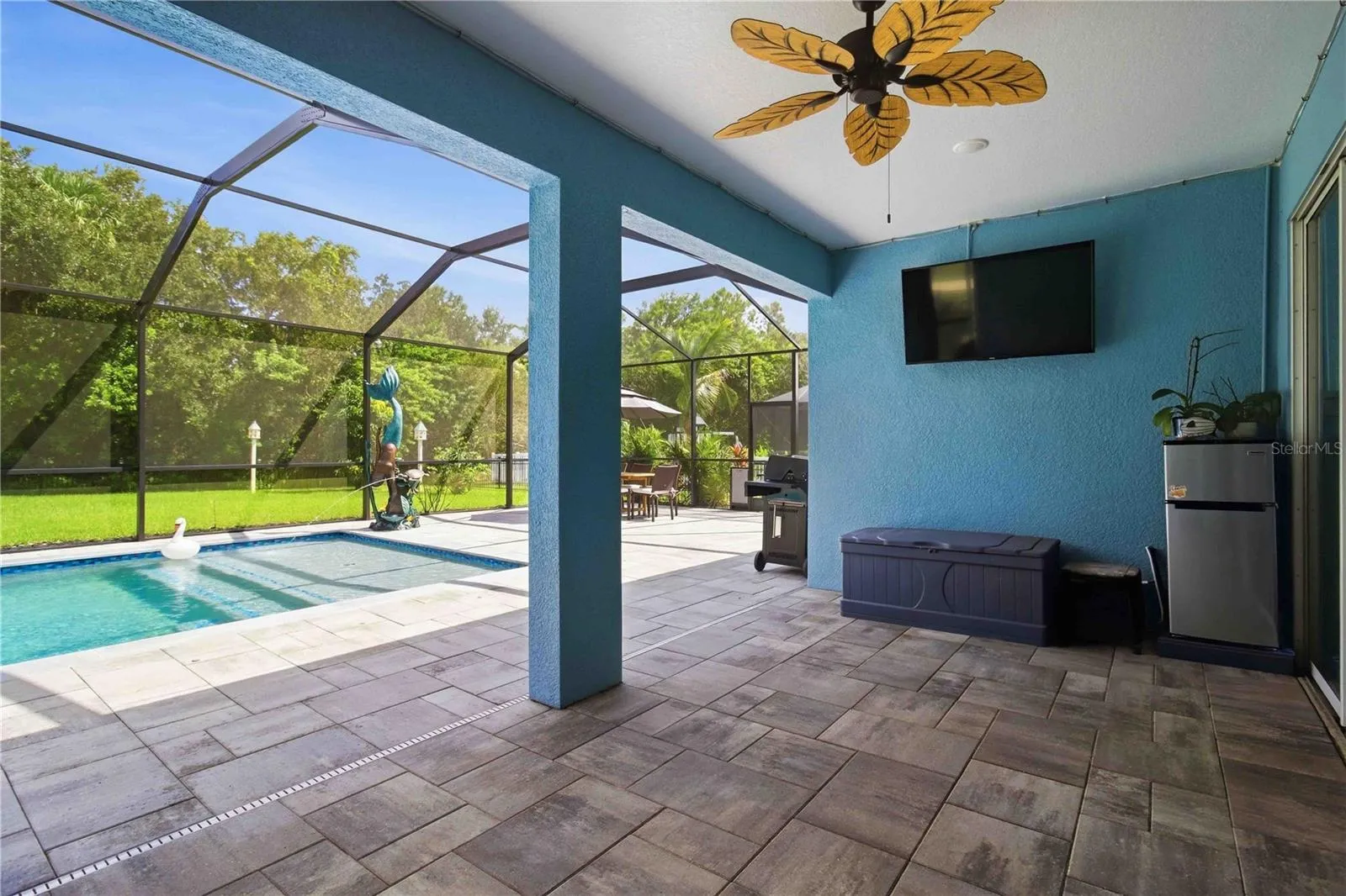 Covered outdoor living space