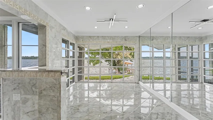 Dining space off Kitchen
