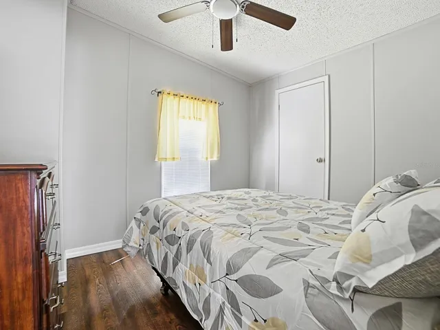 Second bedroom