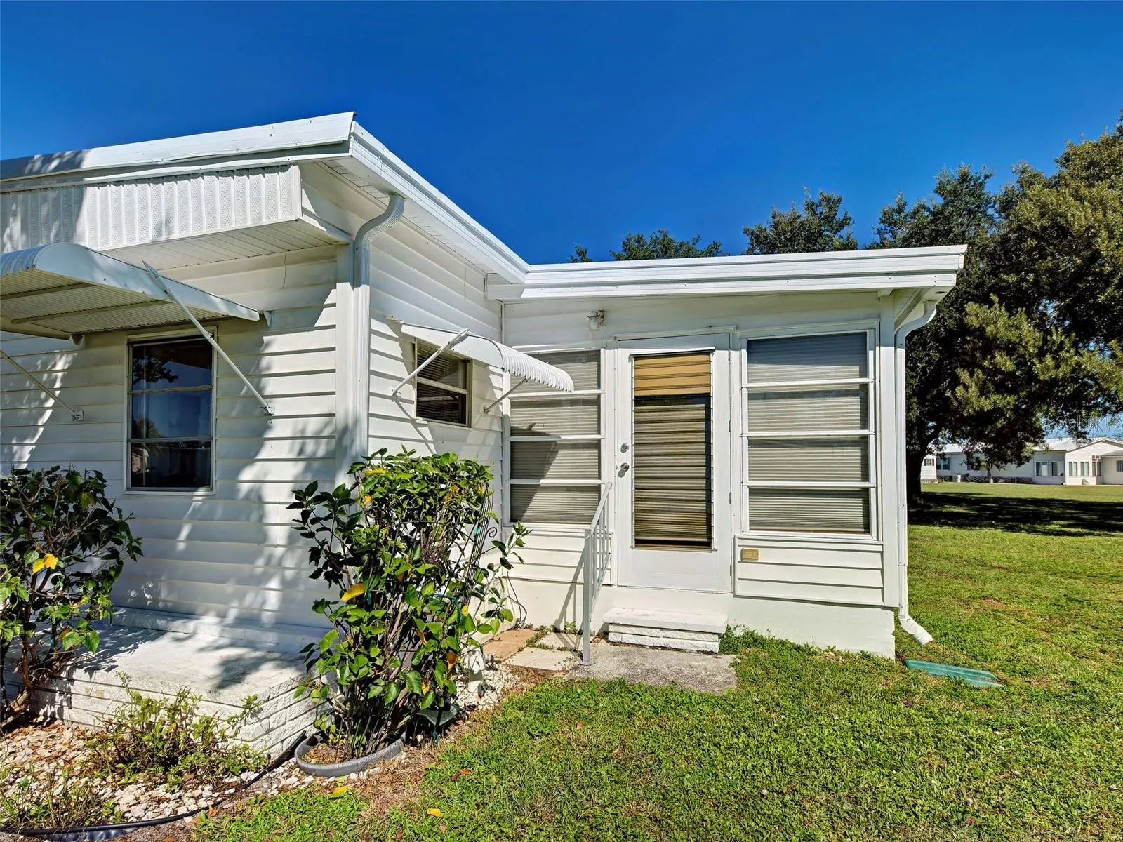 Front Right Exterior (door leads to Florida Room)