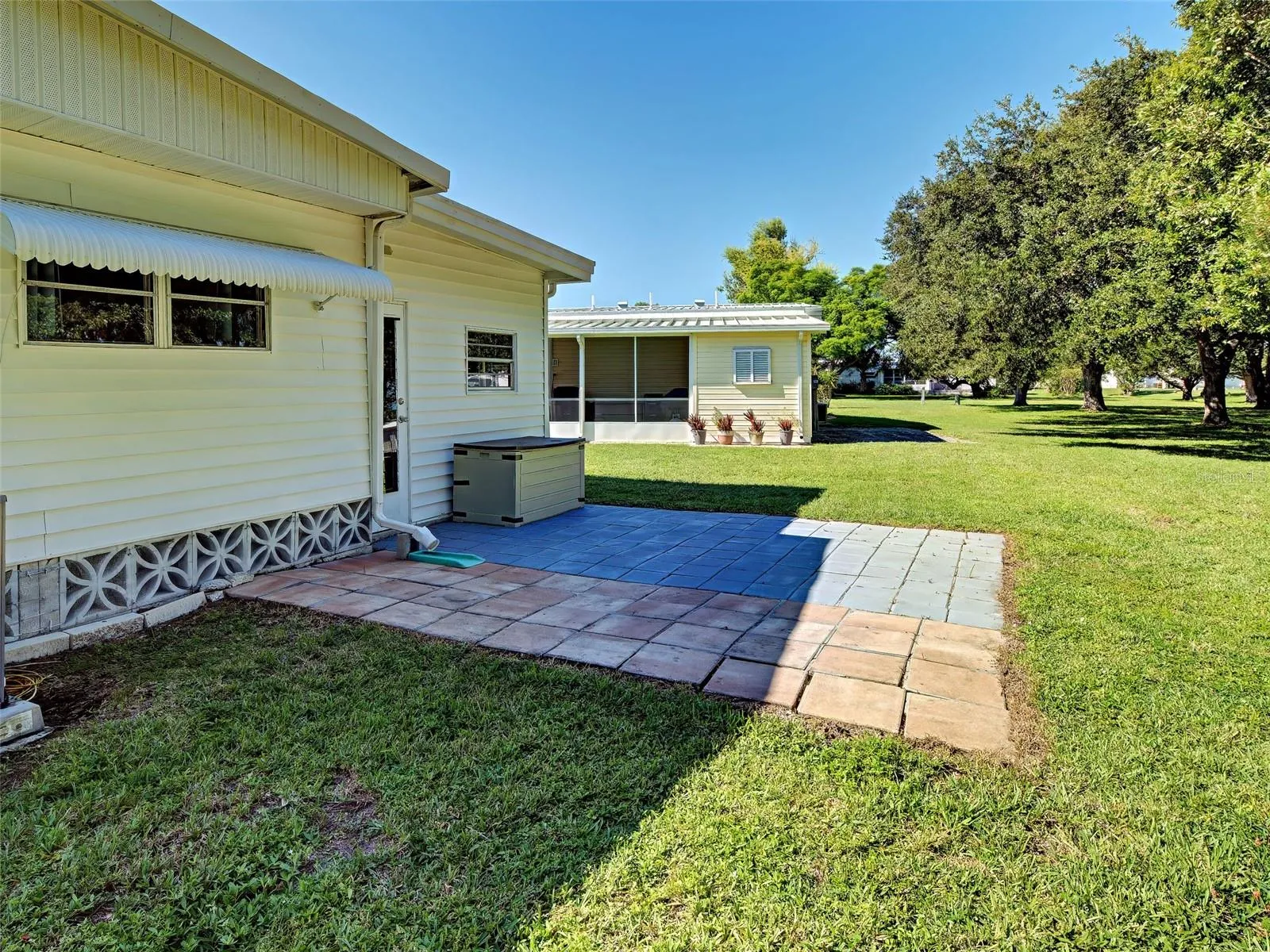Custom Patio (Note privacy!)