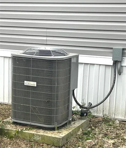 AC