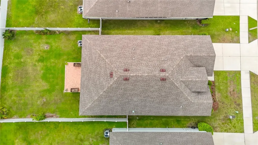 Large Fenced Yard