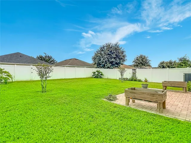 Large Fenced Yard