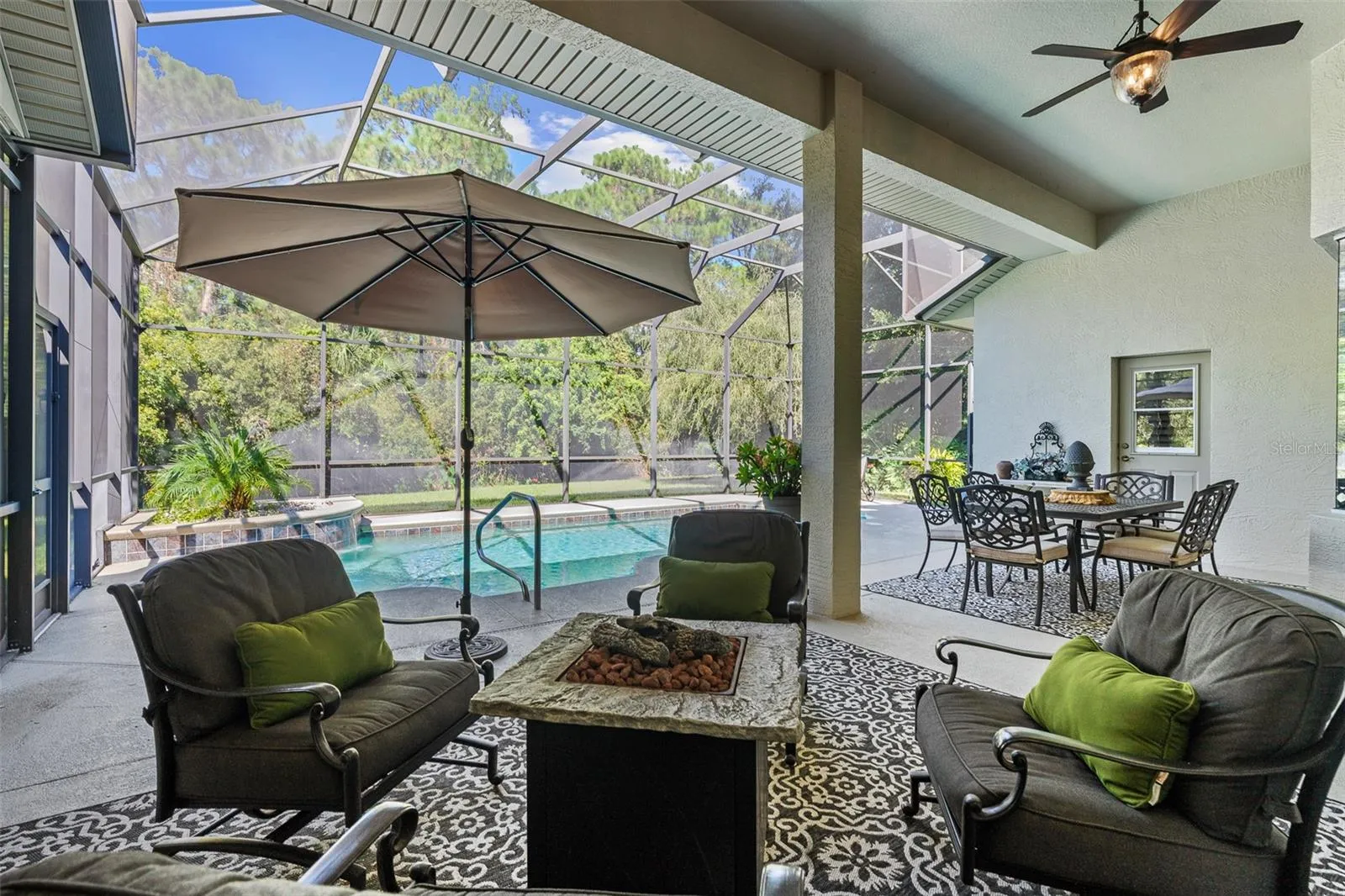 Lanai/Pool