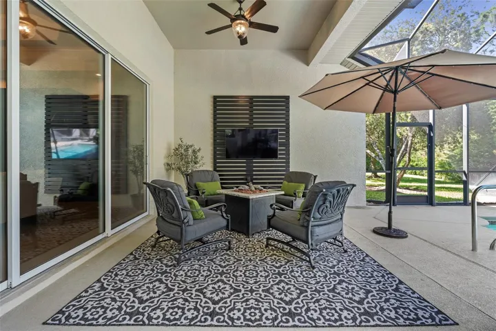 Lanai/Pool