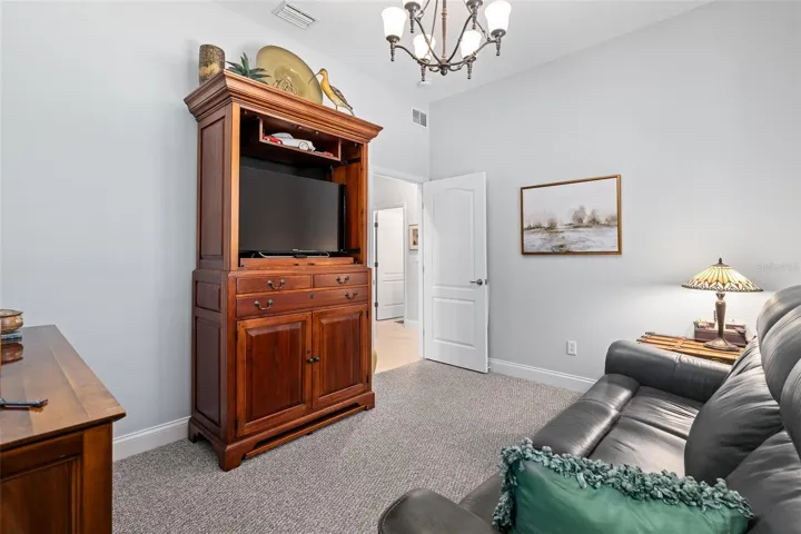Guest Bedroom #1