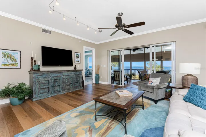 Engineered Hardwood Floor