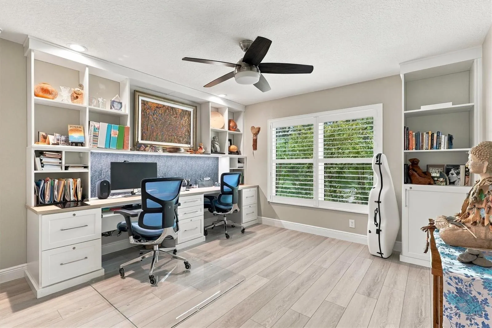 EXECUTIVE OFFICE , FABULOUS SHELVING AND STORAGE