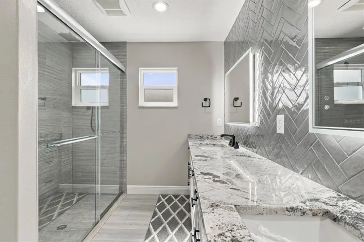 LARGE WALK IN SHOWER