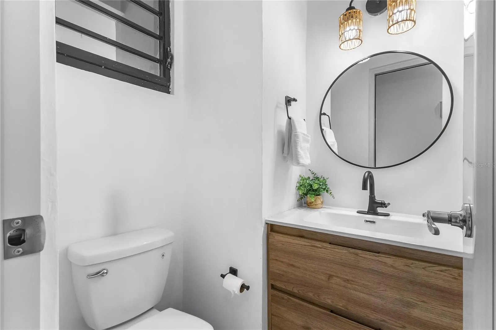 Half bathroom on the first floor