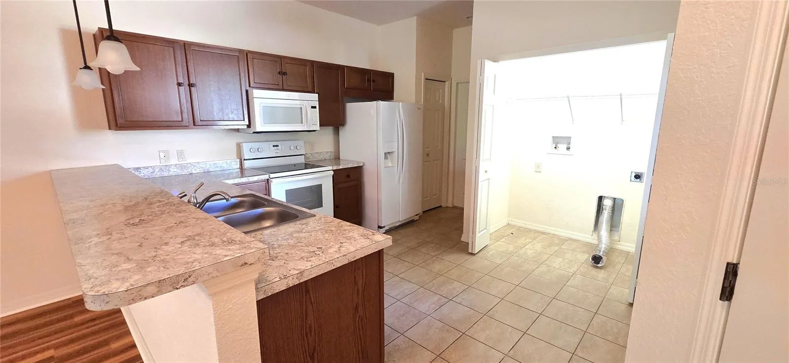 Kitchen with Laundry Closet
