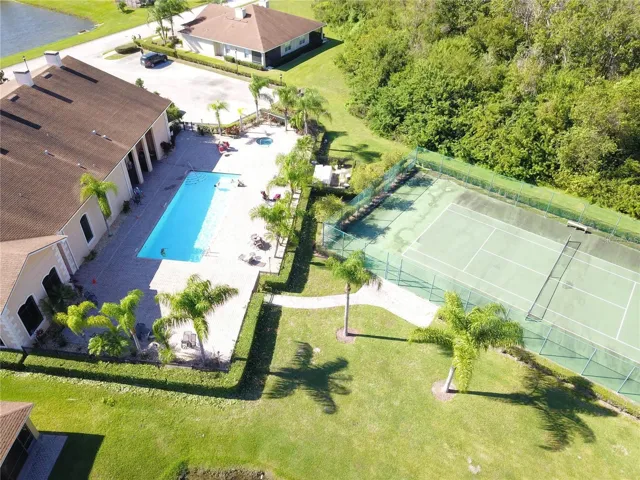 Clubhouse/Pool/Tennis