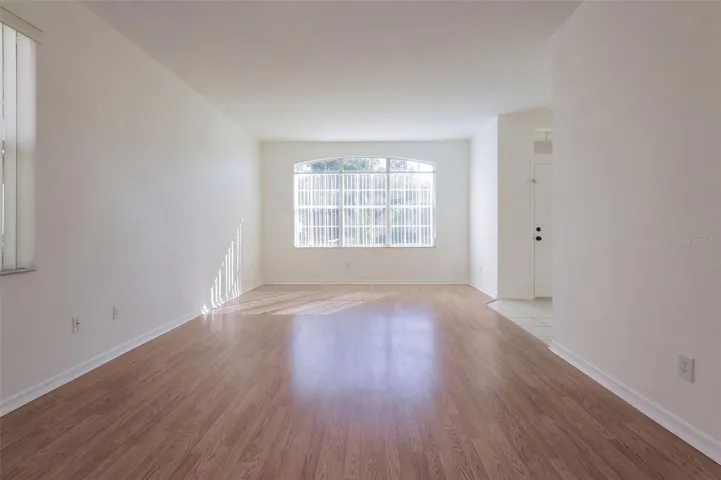 Living room/dining room combo