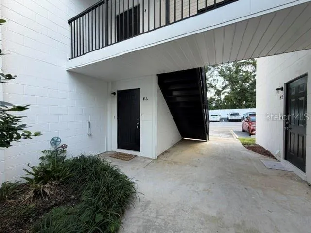 Entry Area Outside