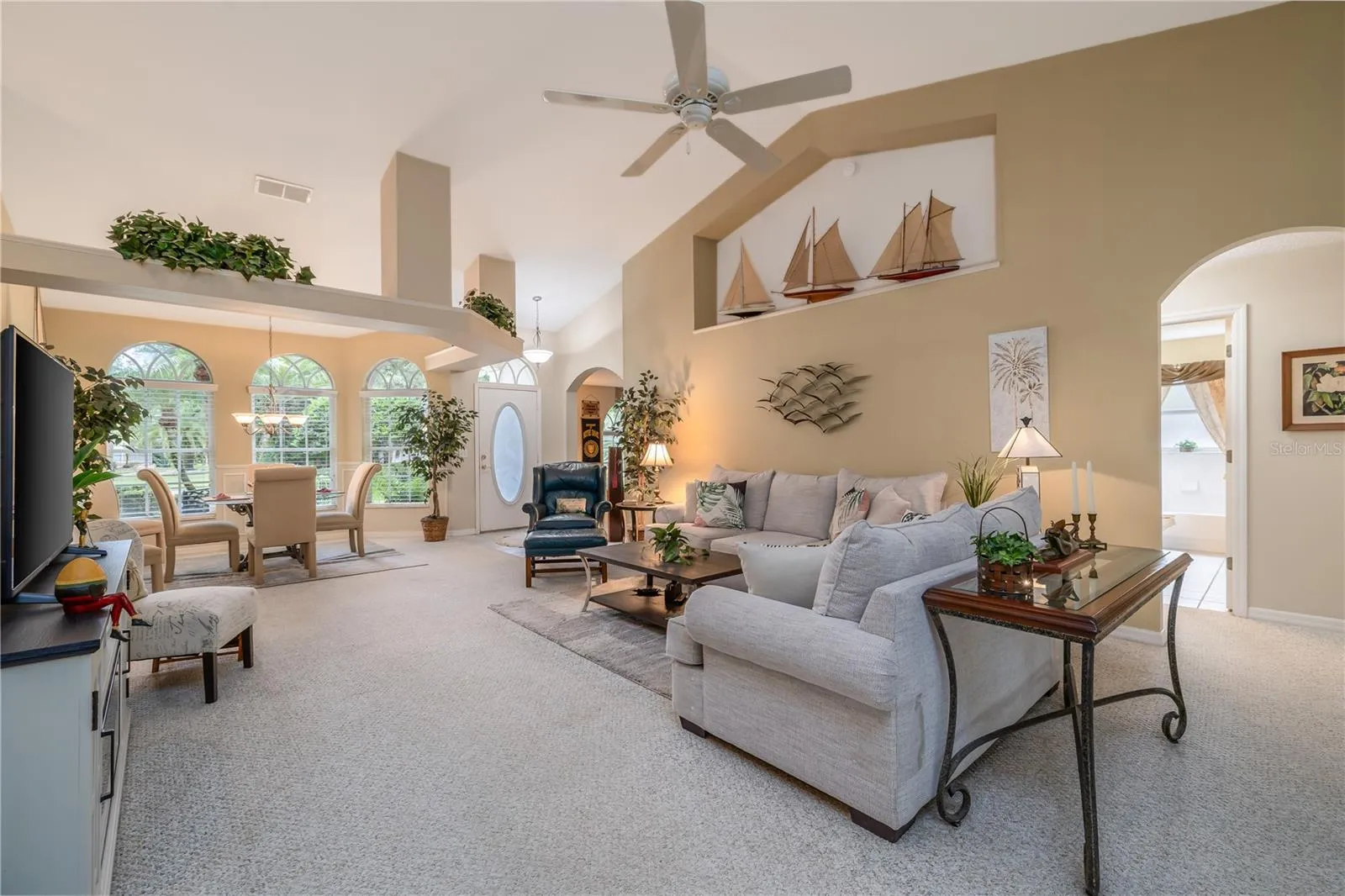 Living Room/Dining Room