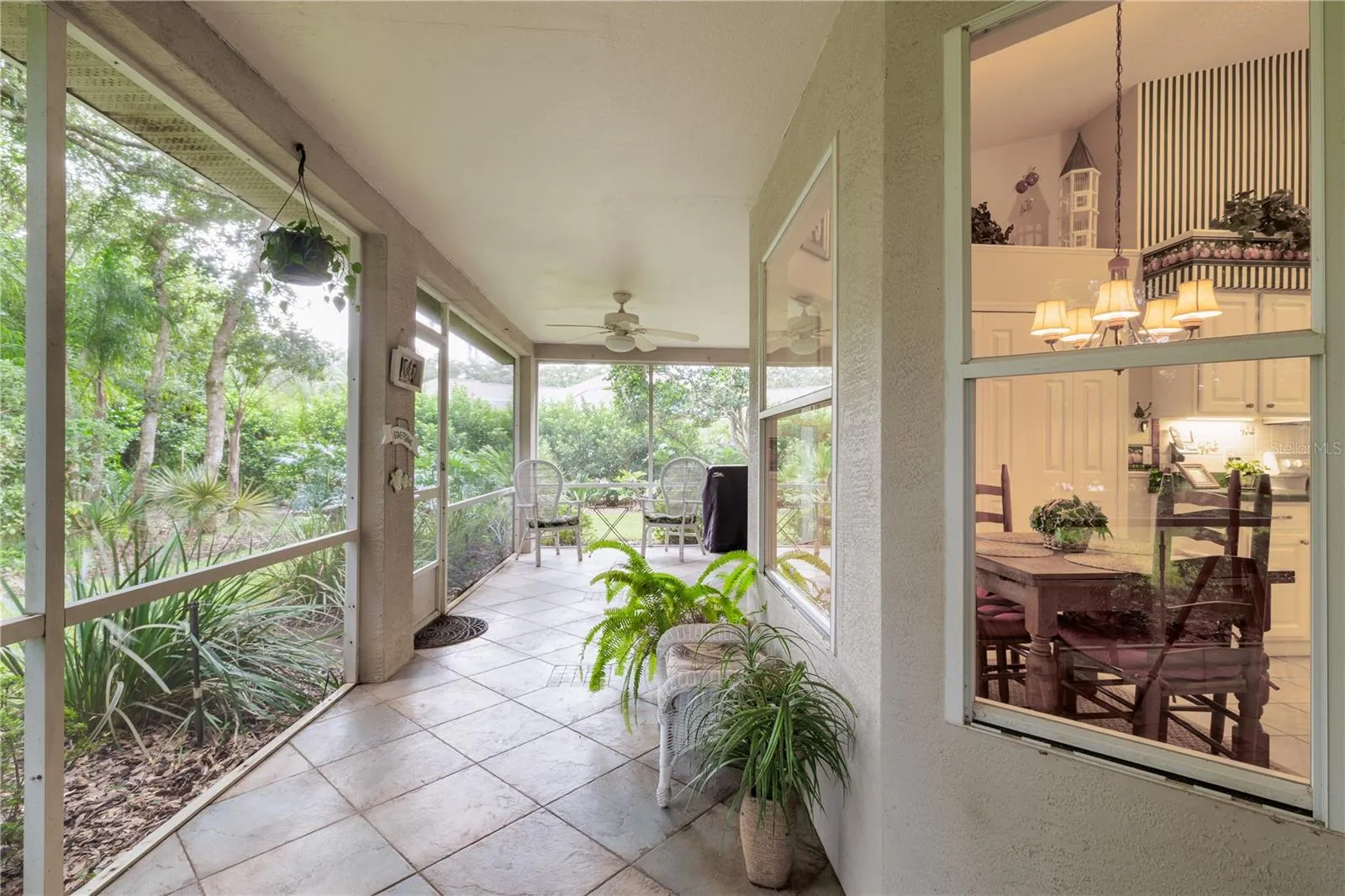 Screened Rear Porch
