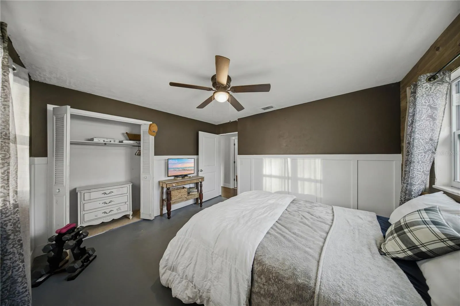 Second bedroom