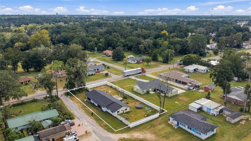 Corner lot on a dead-end street