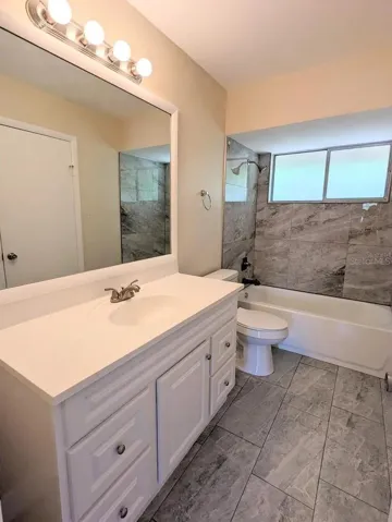 Jack and Jill master bath