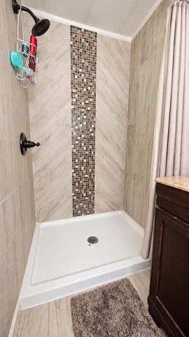 Main Bedroom Bathroom
