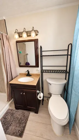 Main Bedroom Bathroom