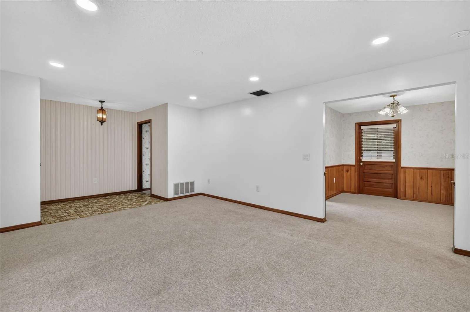 Living Room/Foyer/Dining Room