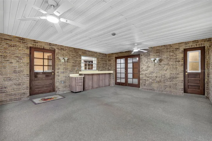 Screened Rear porch with doors to DR, FR &amp; hall bathroom