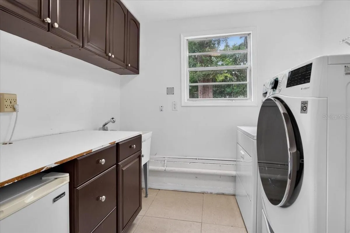 Separate Utility Room