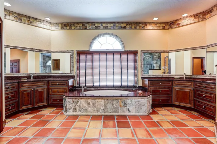 Owners Bathroom