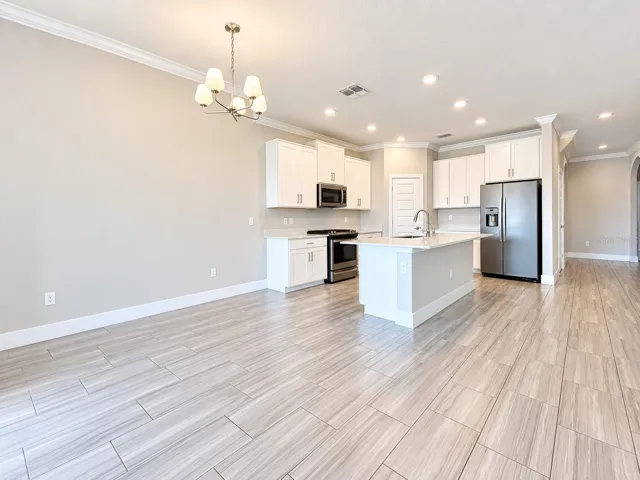 kitchen/dining