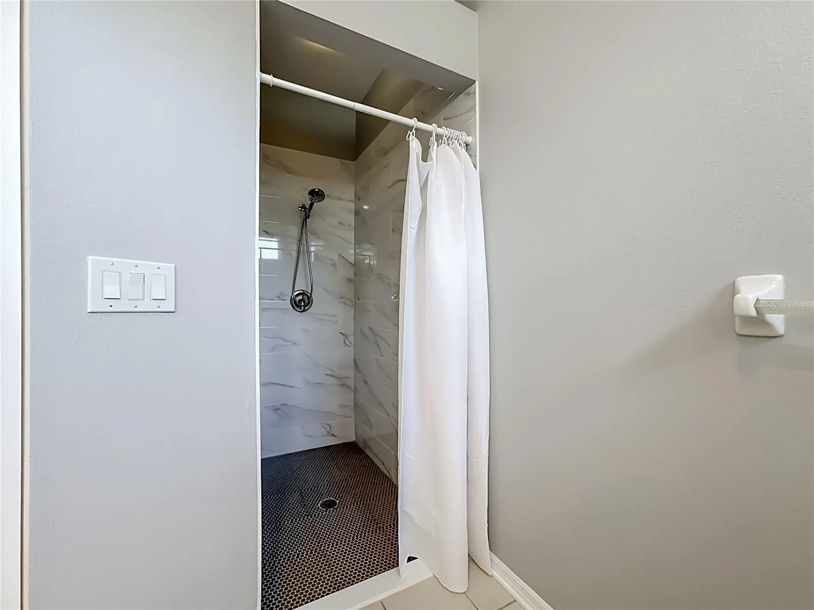 Newly renovated and never used Primary shower.