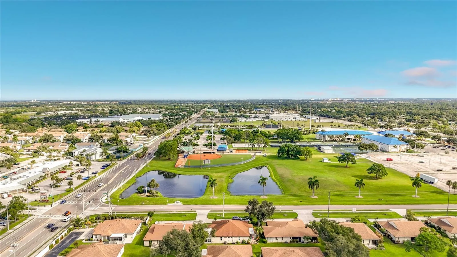 South College of Florida (SCF) and IMG Academy nearby.