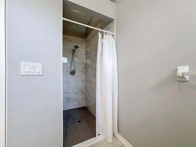 Newly renovated and never used Primary shower.